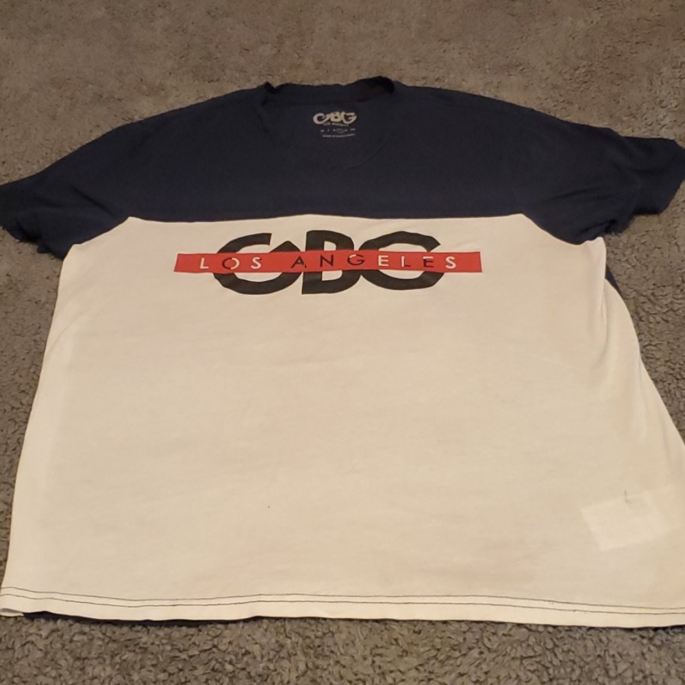 GUESS TSHIRT